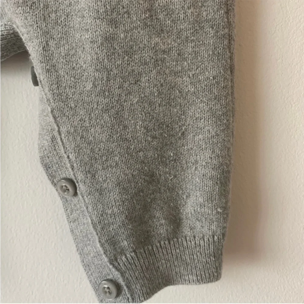 Gap heart print sweater one piece long sleeve jumpsuit. 3-6‎ Months